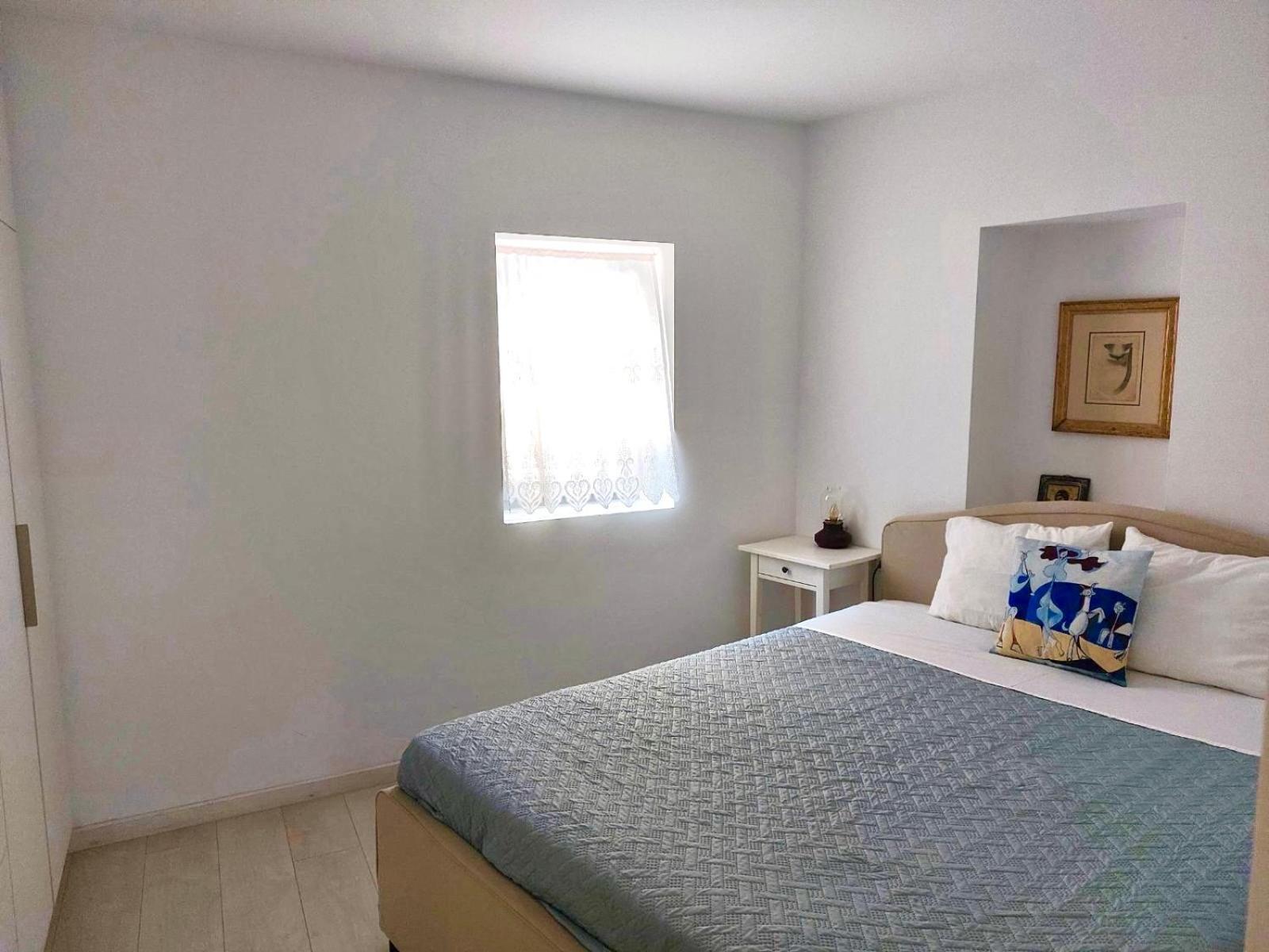 Old Town Apartment *